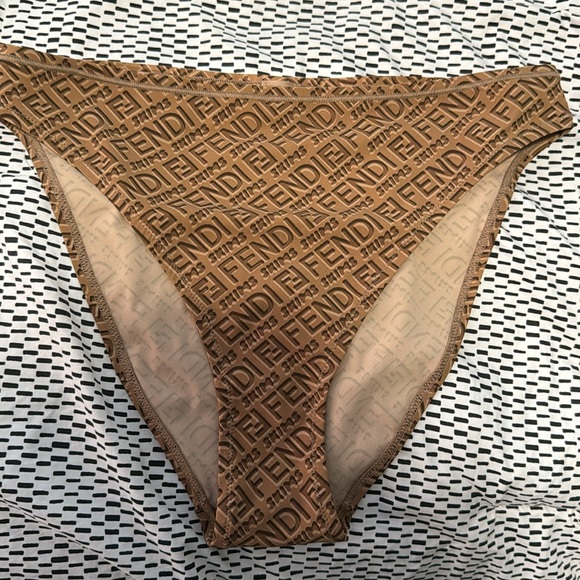 Fendi x skims California high leg bikini bottoms size medium authentic - Picture 4 of 7